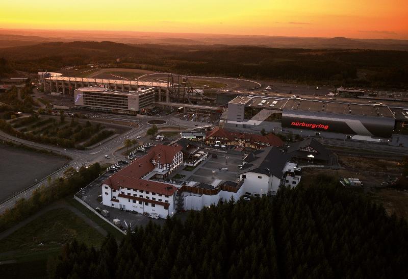 Lindner Hotel Nurburgring Motorsport, Part Of Jdv By Hyatt Bagian luar foto