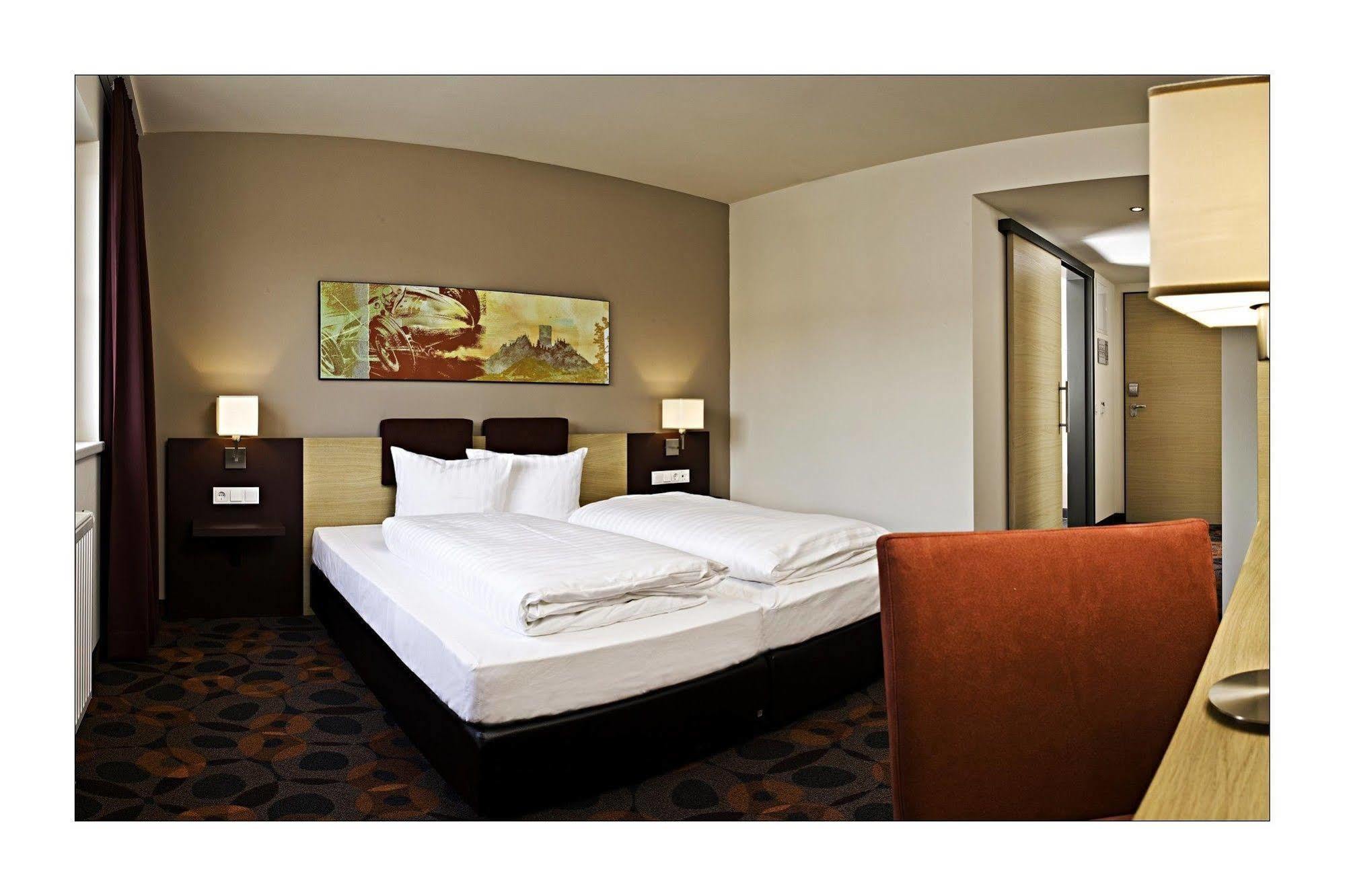 Lindner Hotel Nurburgring Motorsport, Part Of Jdv By Hyatt Bagian luar foto