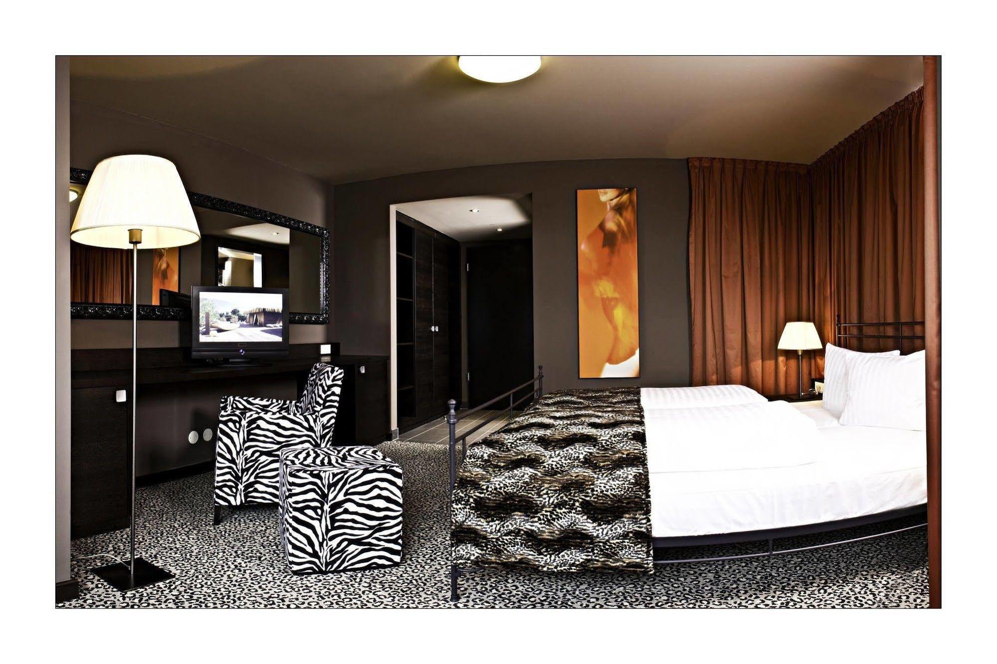 Lindner Hotel Nurburgring Motorsport, Part Of Jdv By Hyatt Bagian luar foto